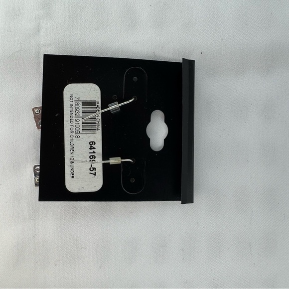 Howard's Silver Cross Earrings - NWT - Picture 3 of 4